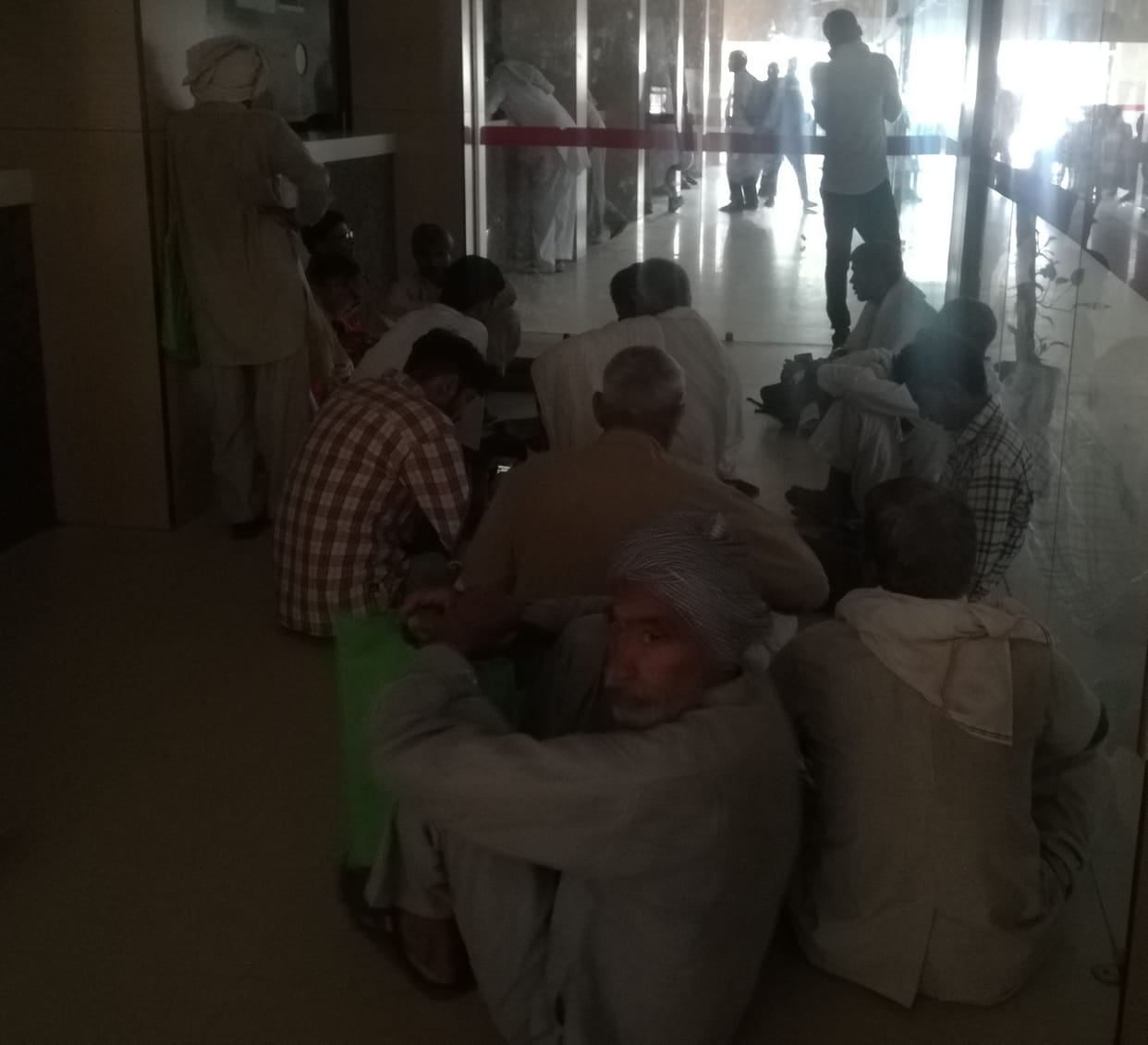 Light turned off, services disrupted for two and a half hours at Saral Kendra