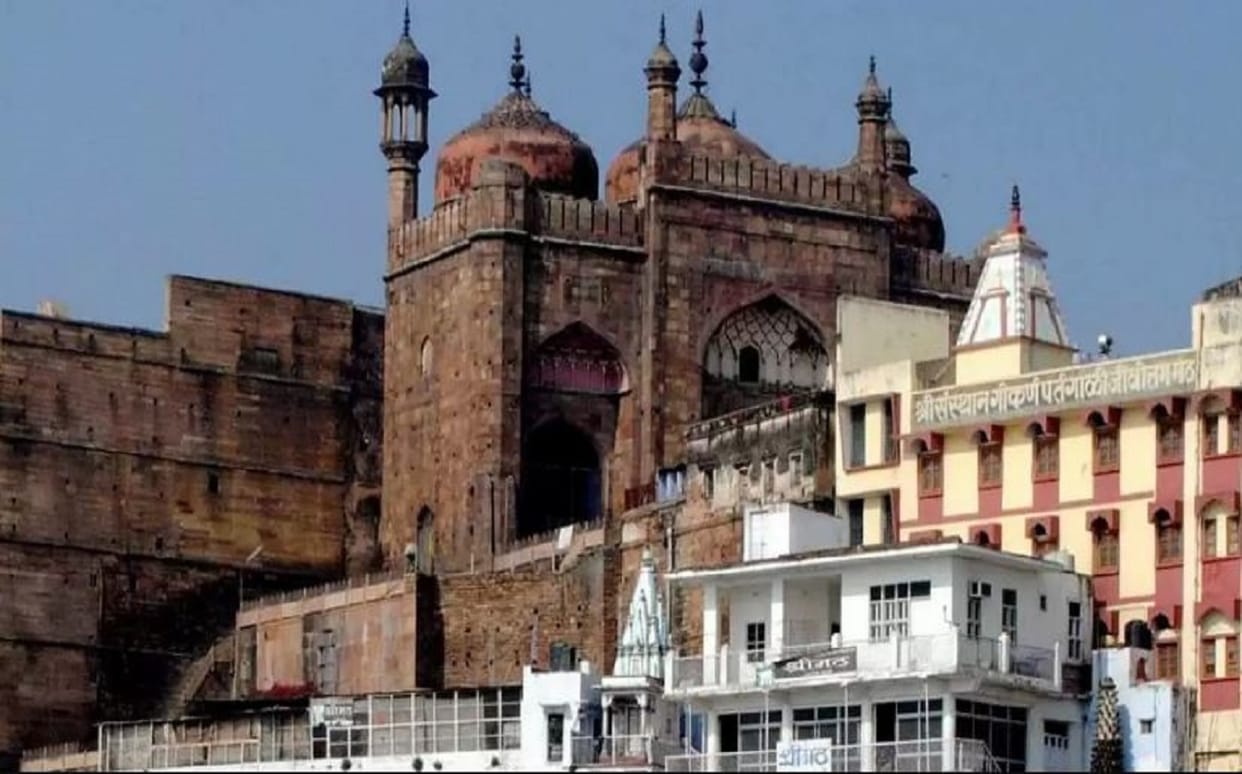 demand to ban Namaz in Bindu Madhav mandir in varanasi after gyanvapi mosque matter reached court