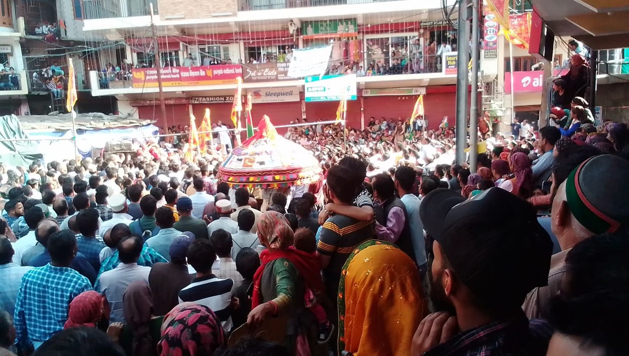 After long time Goddess Mata arrived with hundreds of Devlus