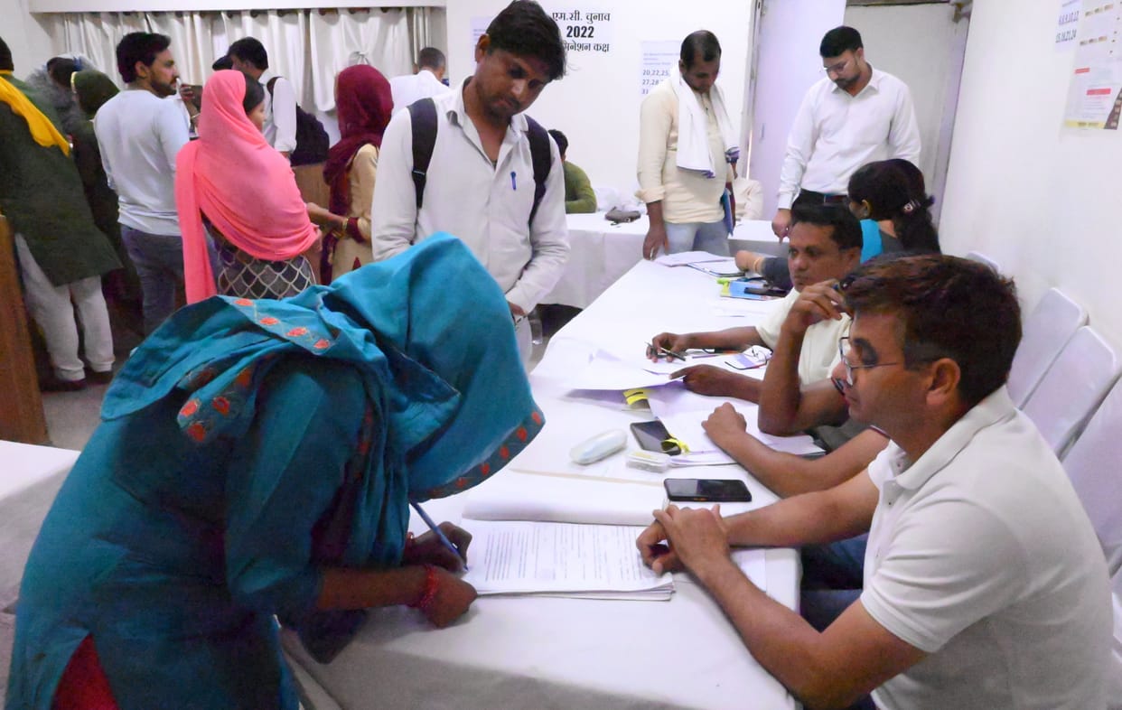 Bhiwani Nagar Parishad election : Accused of scam Mamanchand prajapati filed nomination for counselor
