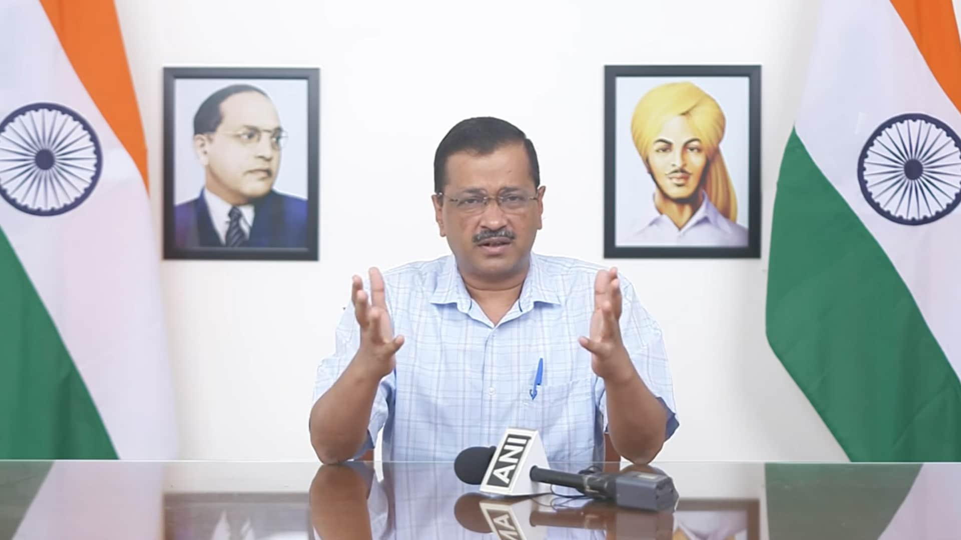 Kejriwal promises free education if AAP elected to power in Gujarat