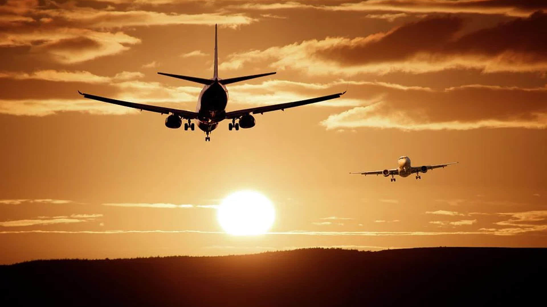 Flight 914 Mystery what is the secret of flight 914 who had landed 30 years after his disappearance Know the Mystery Behind It