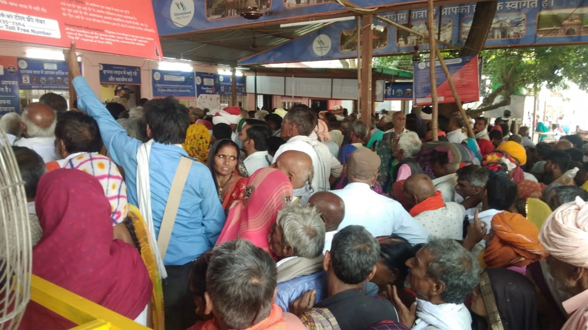 Chaos in Chardham Yatra 2022, Police and administration helpless, pilgrims upset, See Photos