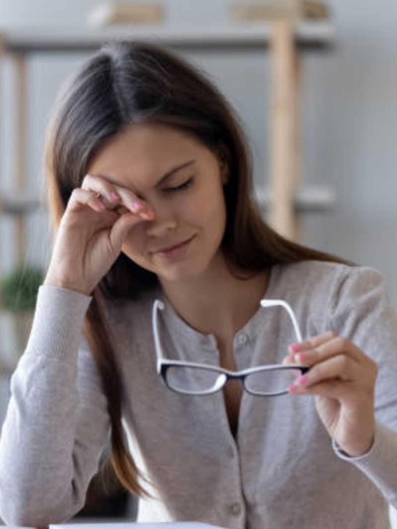 common eye problems after 40 how to keep eyes healthy as you age
