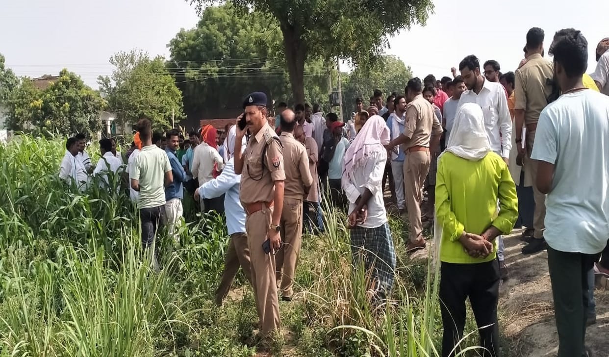murder in Ghazipur nephews killed elderly uncle in land dispute  six injured in  intervention