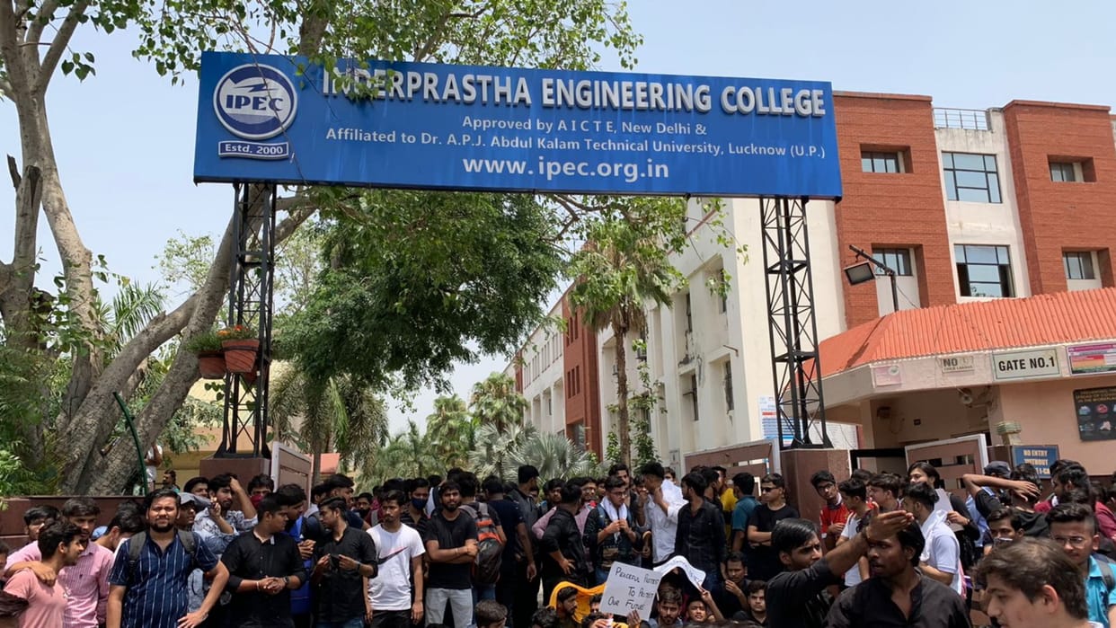 Ghaziabad Indraprastha Engineering college shut forever first year students get upset protest then college gave clarification