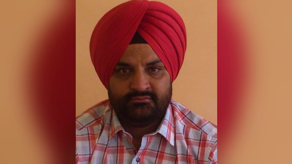 Mohali Vigilance Bureau arrested Mohali District Forest Officer Guramanpreet Singh