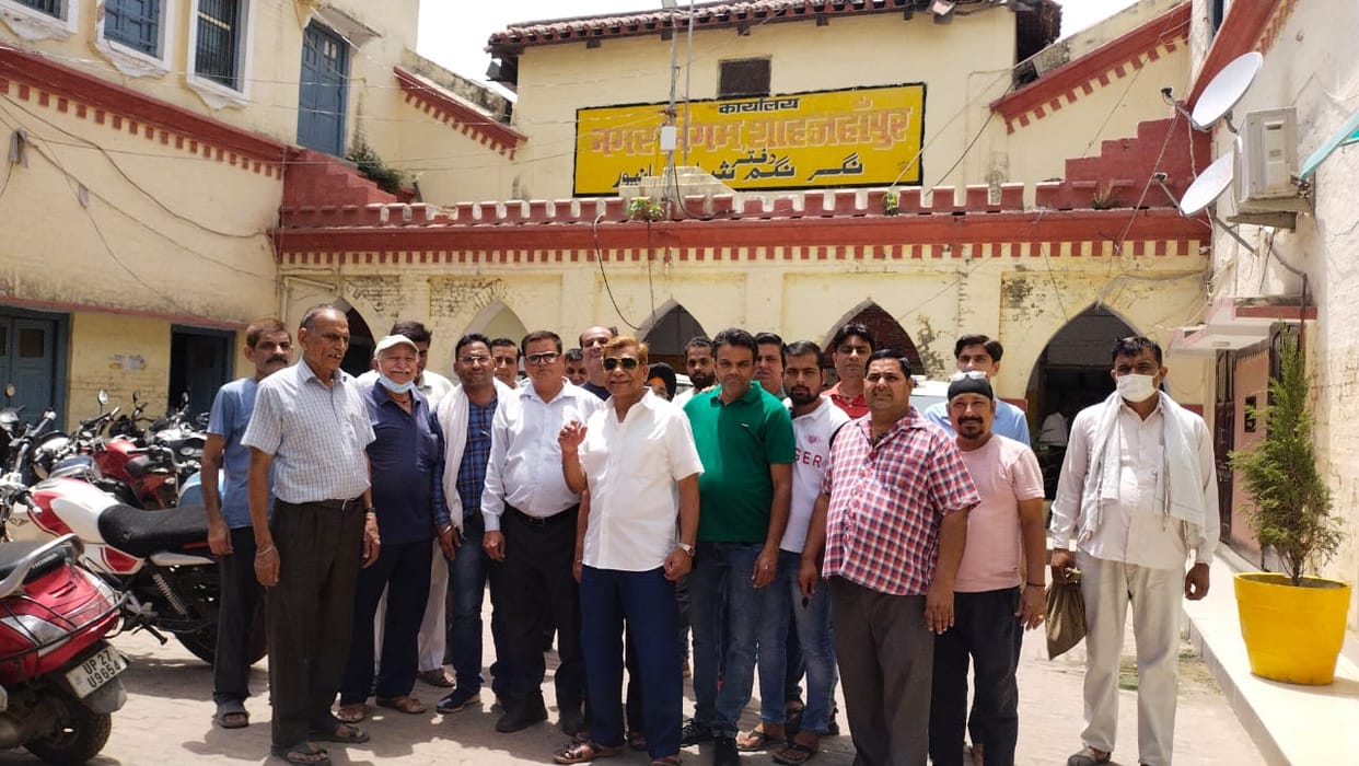 station road traders Demonstration in Municipal Corporation
