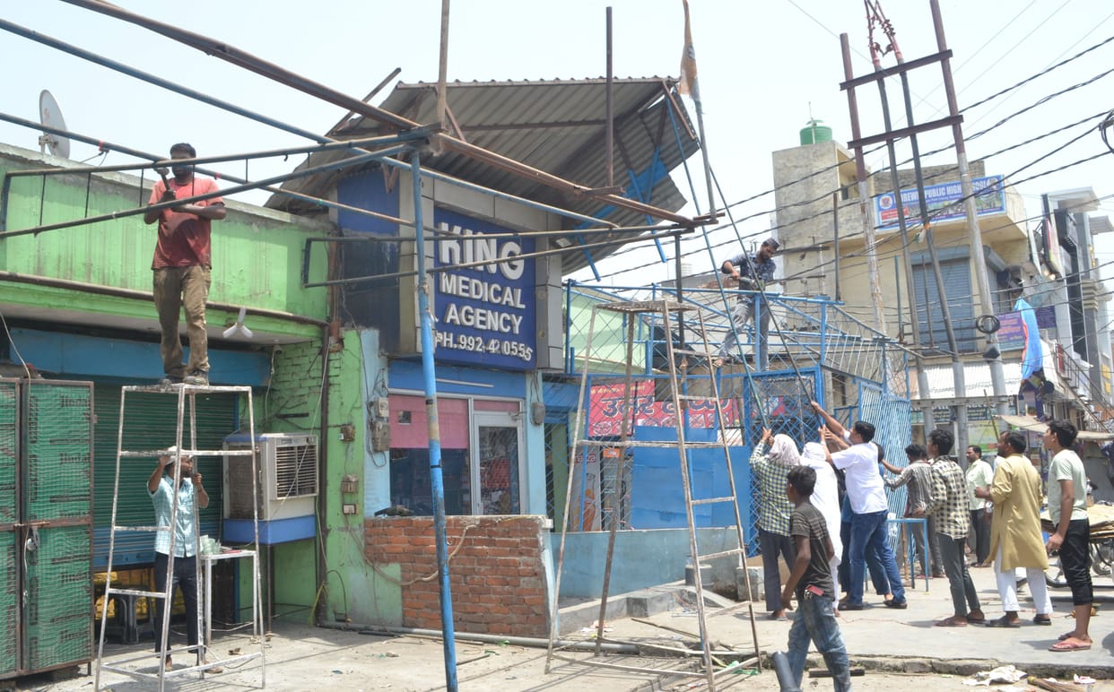 Yellow claw on encroachment in Rampur octroi
