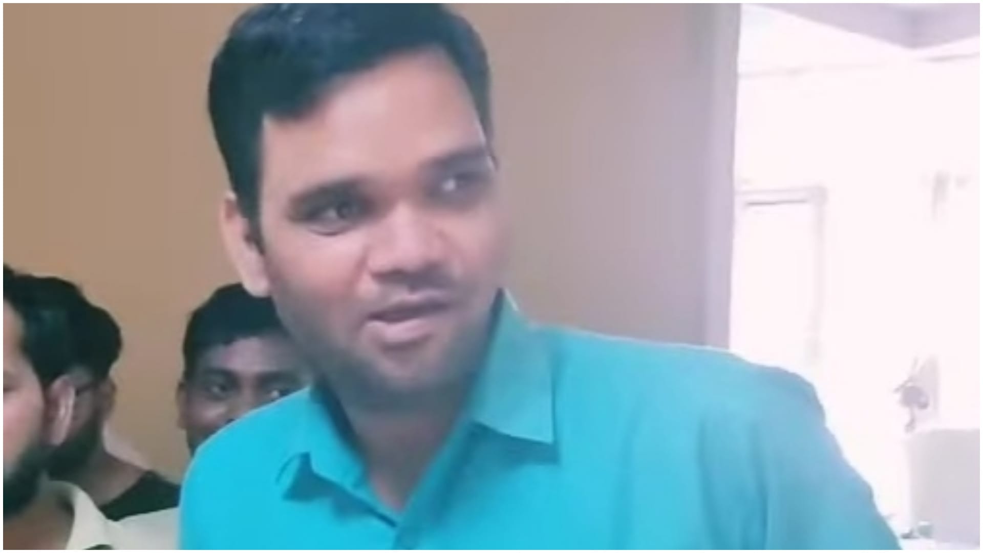 UPSC Success Story Of Rinku kumar Rahi Who was shot 7 bullets when he exposed scam of 100 crores