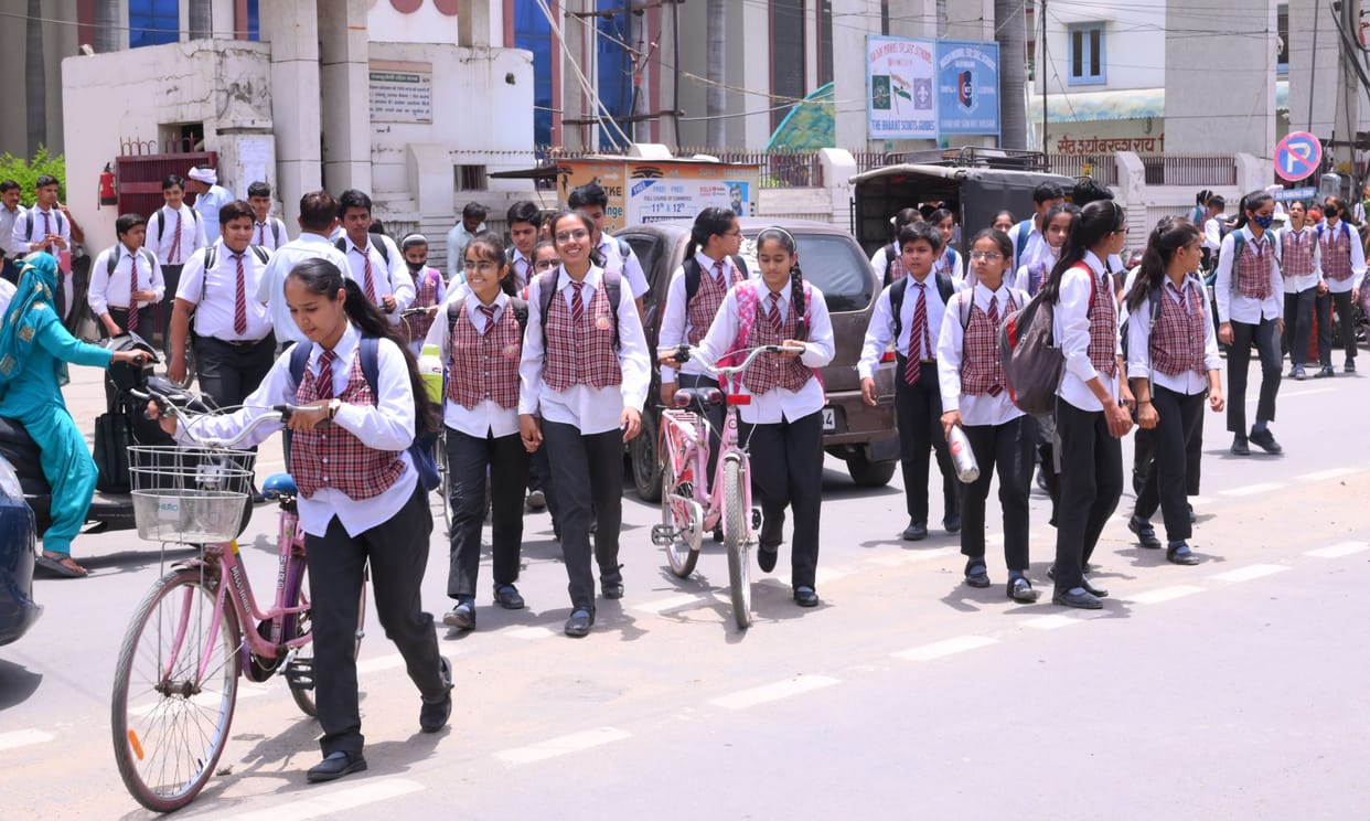Bhiwani : private school open in summer vacation, they have no any afraid