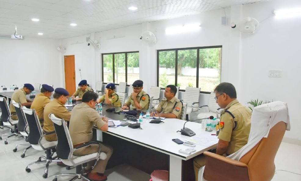 Ramnath Kovind Visit Varanasi Police draws security blueprint Police Commissioner holds important meeting with subordinates