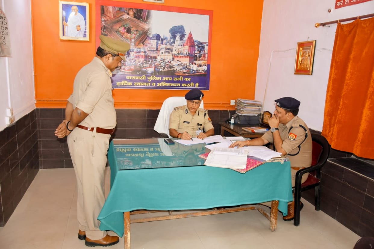 Police commissioner of varanasi inspects Adampur police station said take action  against criminals
