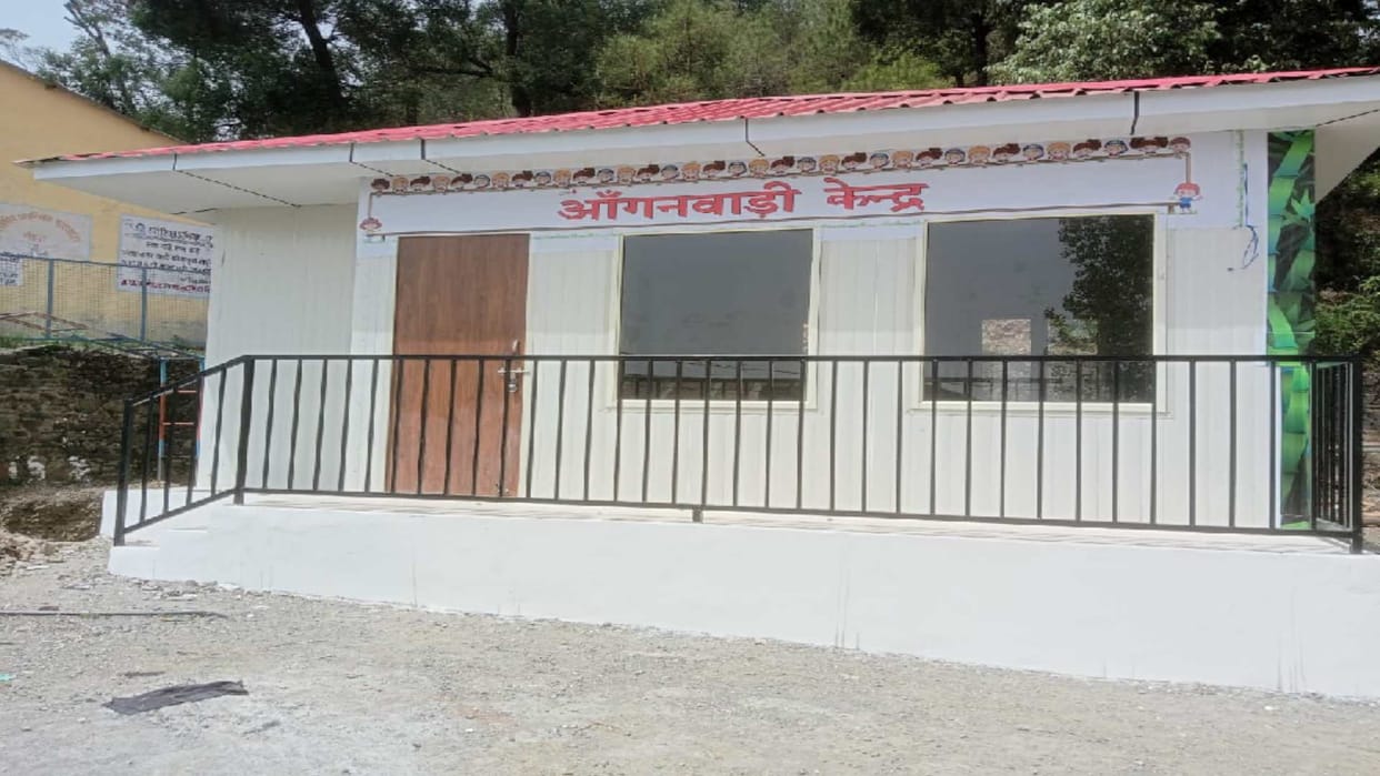 Construction of 1,000 Anganwadi centers stuck in between, know the whole matter