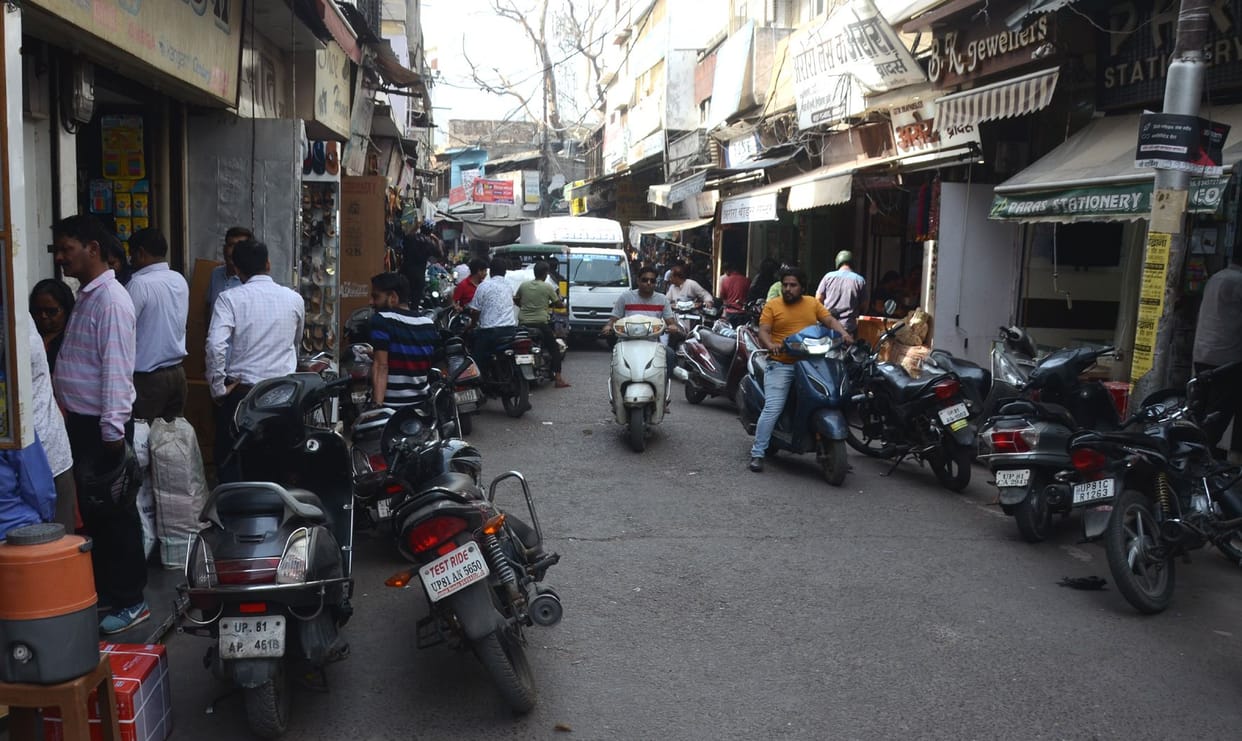 How not to get jammed, Car parked in no parking
