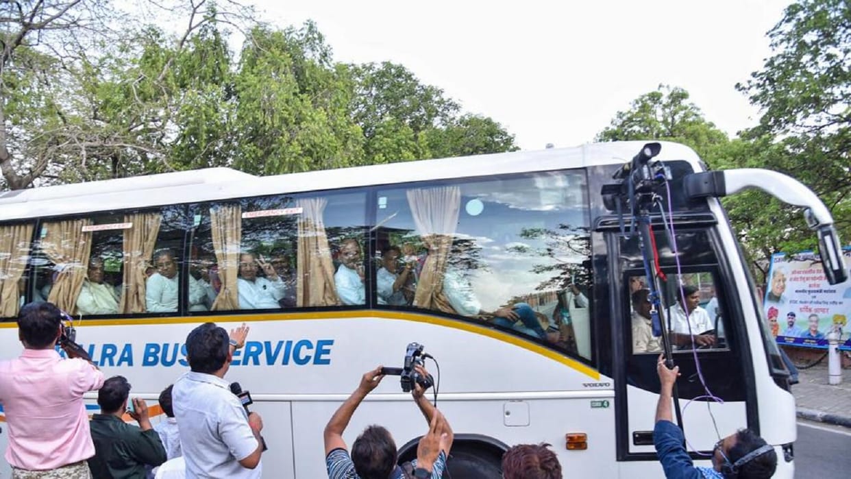 Rajya sabha election 2022: Before the election of four Rajya Sabha seats of Rajasthan, congress transferred their MLAs to Resort in Udaipur