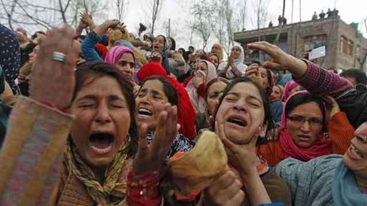 Jammu and Kashmir Target Killing of Hindus in Kashmir Valley Reminds the Black Era of 90S