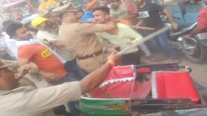lathi charge and stone pelting in kanpur after namaz over bjp spokesperson nupur sharma remarks on prophet muhammad