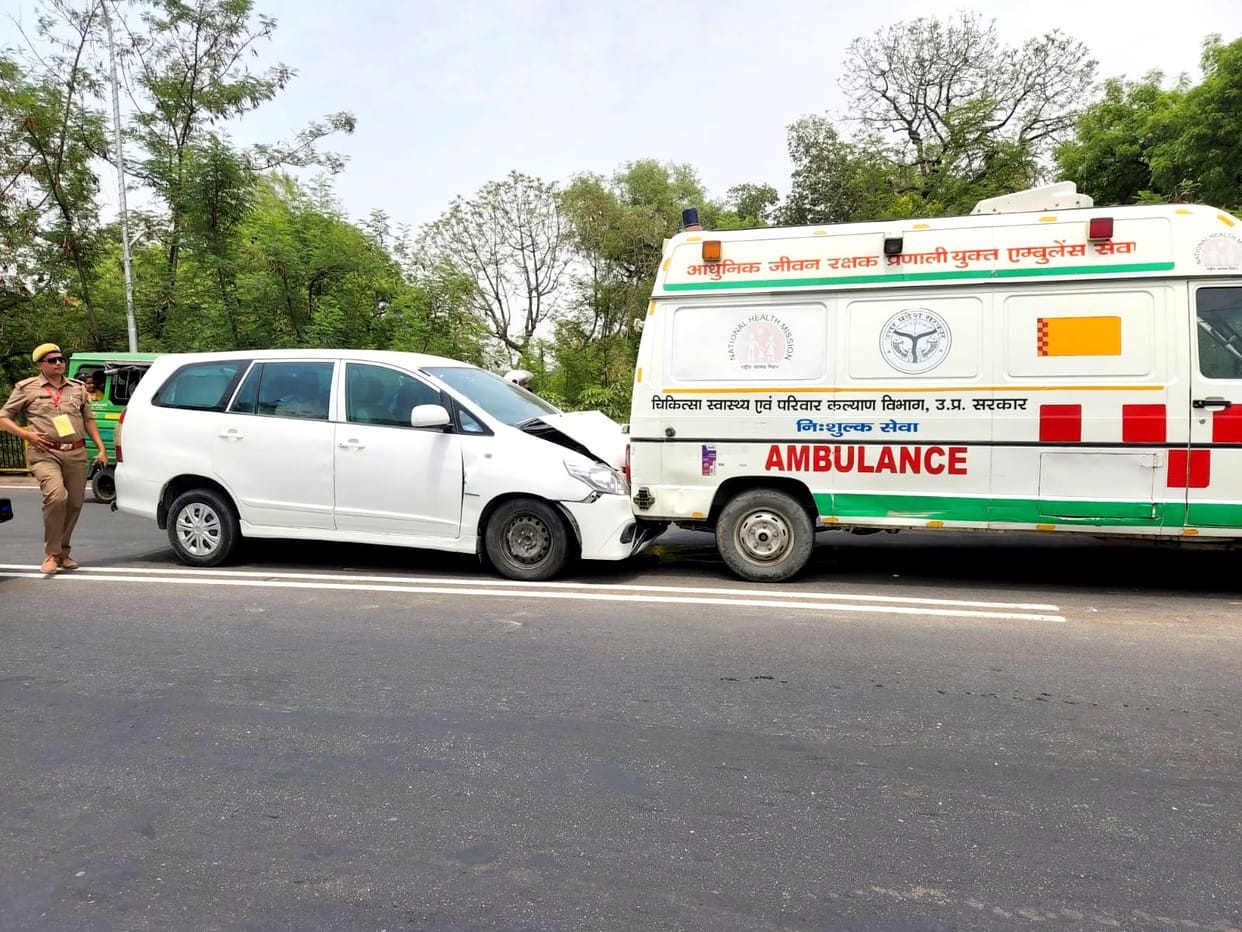 President Visit, Two vehicles of President's fleet collided, traffic was disrupted for 20 minutes