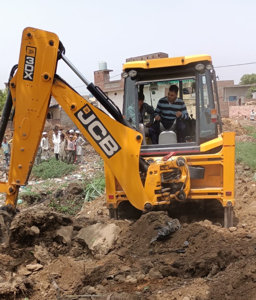 Bulldozer on encroachment continued in Gandrau for the second day