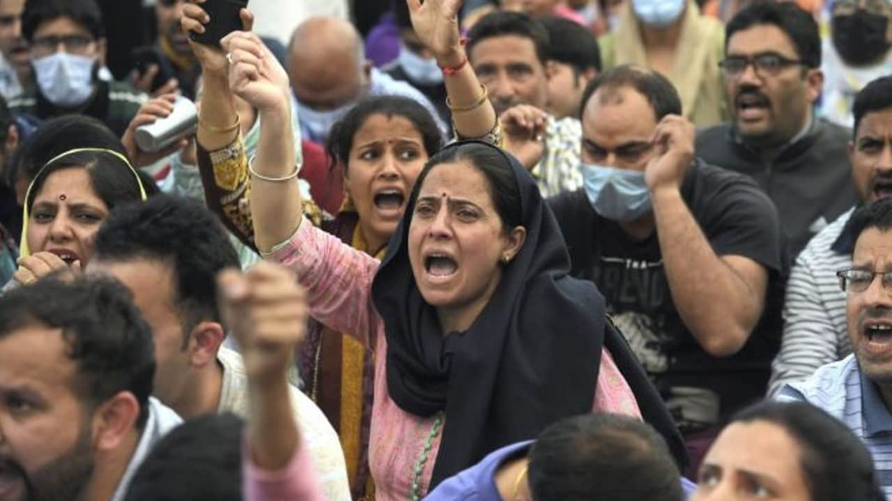 Jammu and Kashmir Target Killing of Hindus in Kashmir Valley Reminds the Black Era of 90S