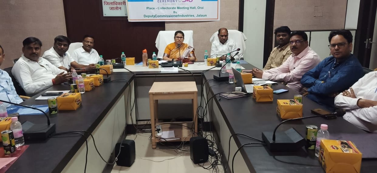 business,CDO,DM,CM,lucknow