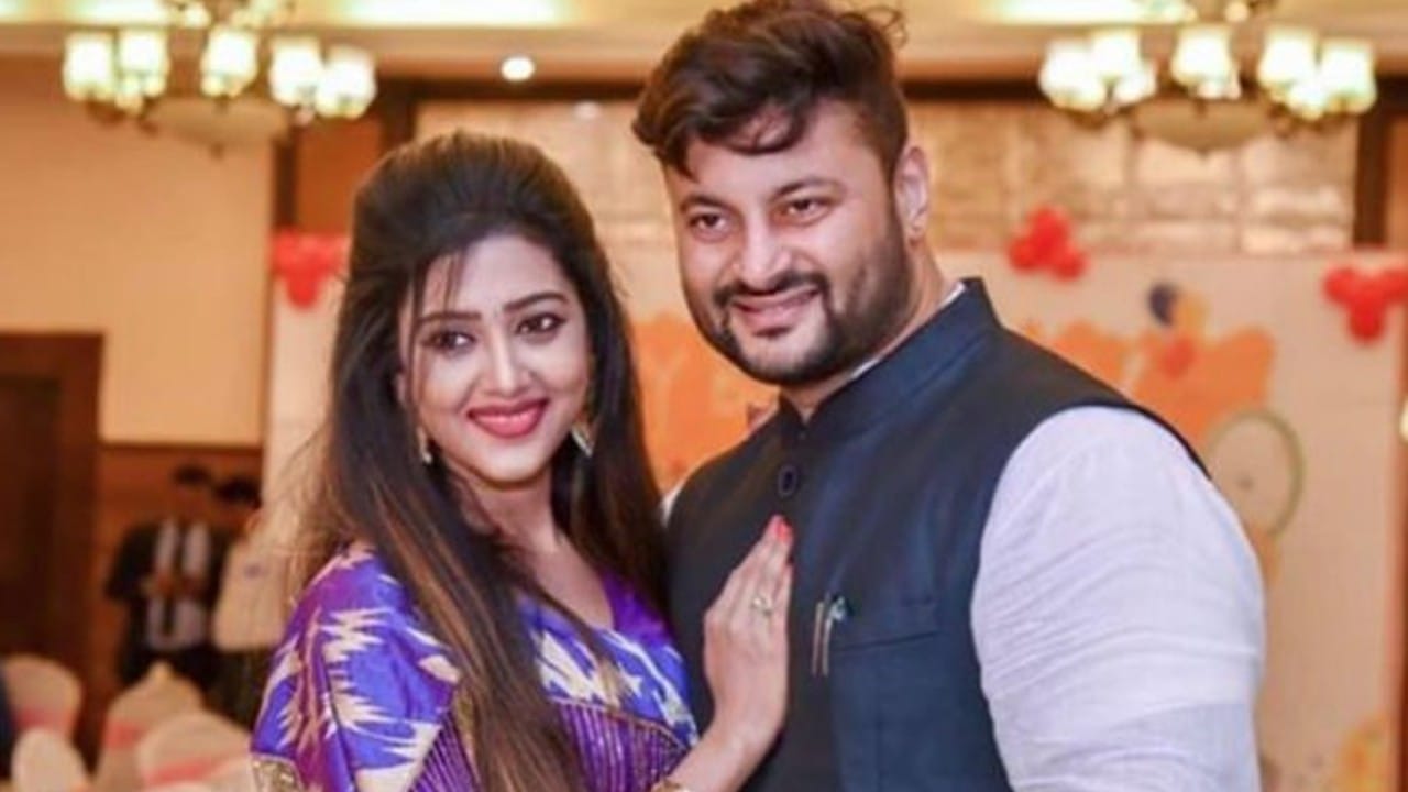 Varsha Priyadarshini demanded 15 crores from her husband anubhav mahanty the actress is in discussion about married life