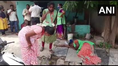 Around 30 women workers fell sick after a gas leaked from Porus laboratories Pvt Ltd company in Atchutapuram  Visakhapatnam Andhra Pradesh updates in Hindi