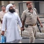 वाराणसी सीरियल बम धमाके का दोषी वलीउल्लाह