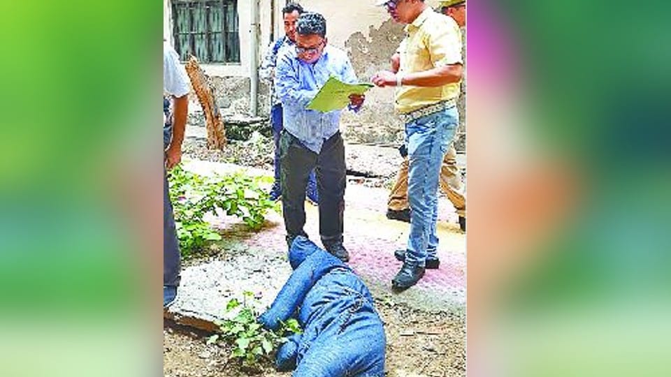 Forensic scientists repeated crime scene to find out secret behind death of class 12 student Rishabh in University Model School agra