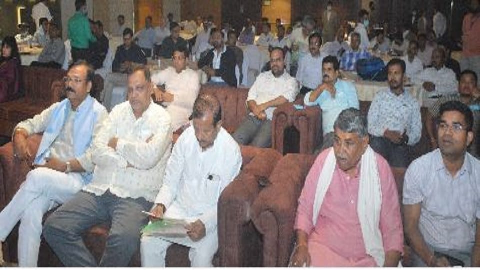 Ground Breaking Ceremony 11 entrepreneurs of agra honored invested 27 crores