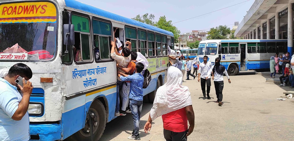 Four passenger trains including passenger canceled, people had to wait for two hours due to increased crowd at bus stand