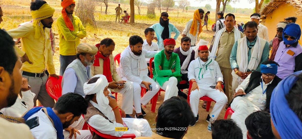 Several leaders, including the MLA, remained in the village, the commotion continued throughout the day