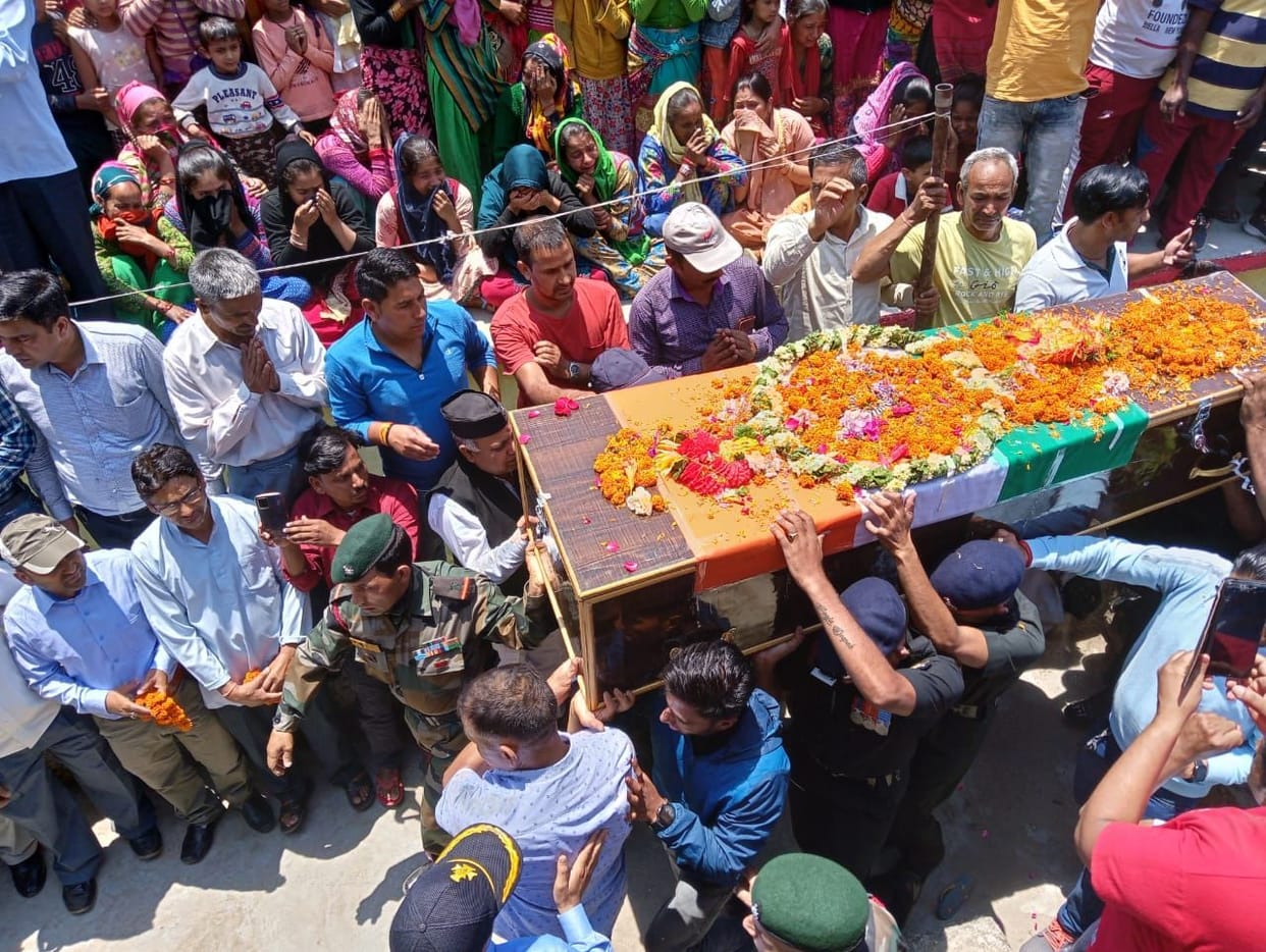 Last farewell to martyr Praveen with military honors