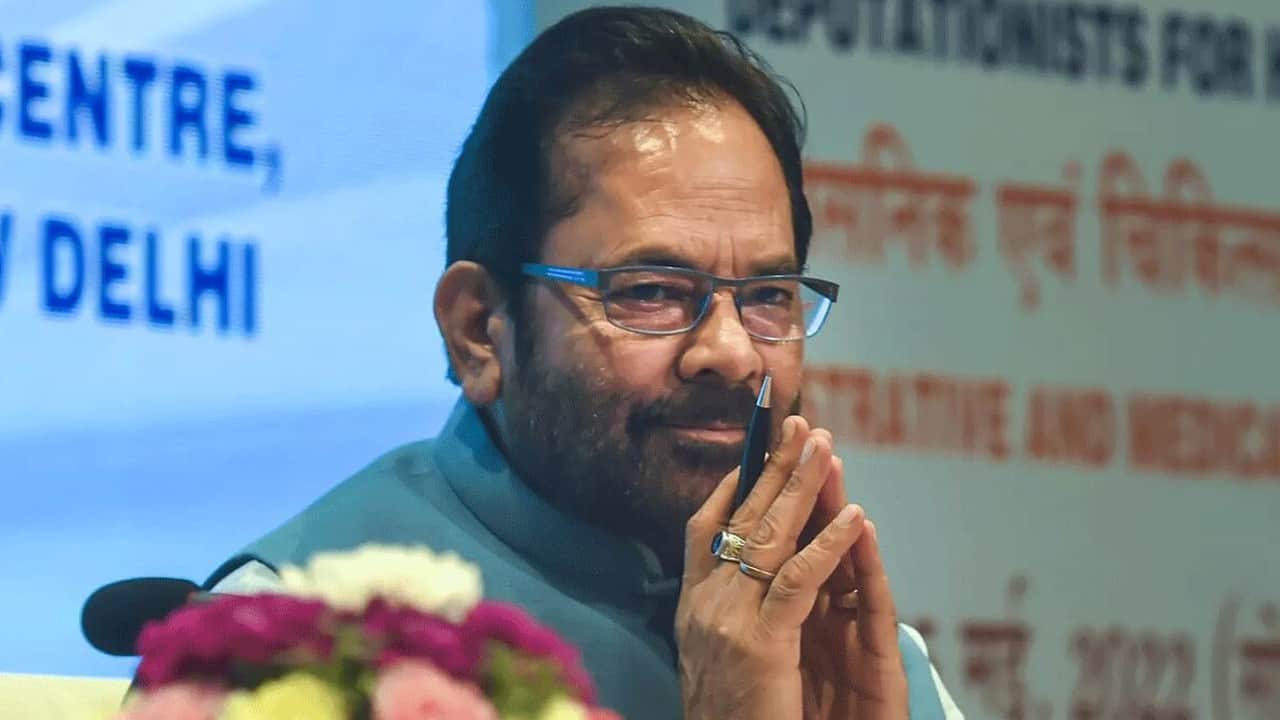 Mukhtar Abbas Naqvi Denied in Rajya Sabha and Lok Sabha Ticket Know What BJP Plans for Him News in Hindi