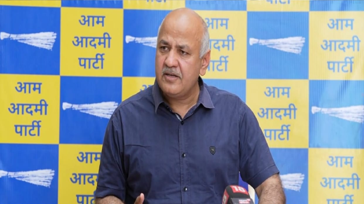 Manish Sisodia alleges BJP Chief Minister himanta biswa sarma did corruption in PPE kit during Corona