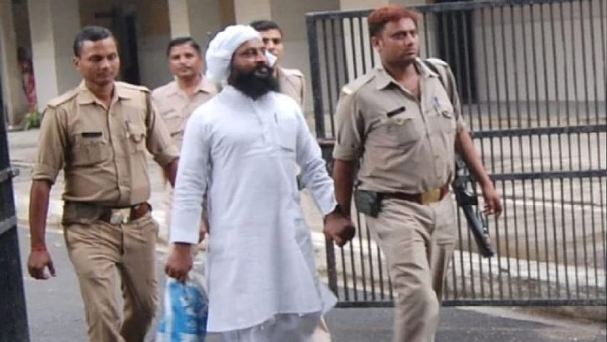 Varanasi bomb blast case: Waliullah had given shelter to the three terrorists who planted the bomb