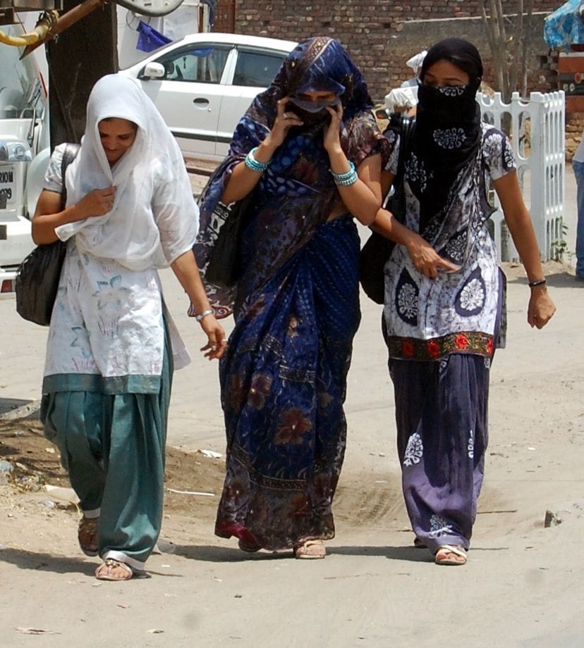 Due to heat, the mercury reached 43.6 degrees