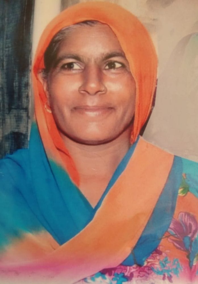 Two days ago, the body of a woman who went to the farm from home was found in the Bhakra canal.
