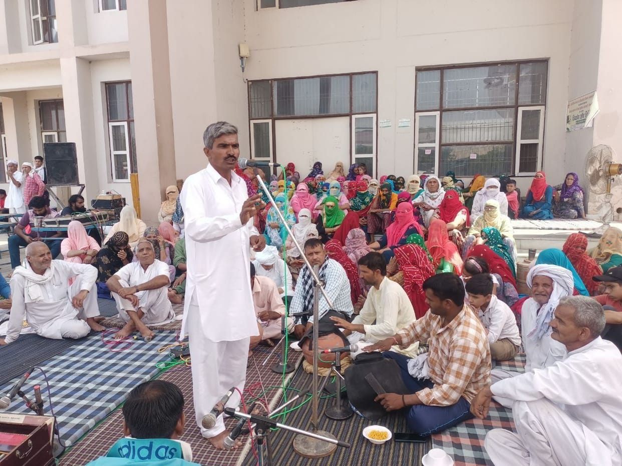 Farmers opened the lock of Tehsil gate, picketing will continue
