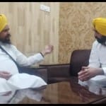 श्री अकाल तख्त के जत्थेदार से मिले सीएम भगवंत मान।