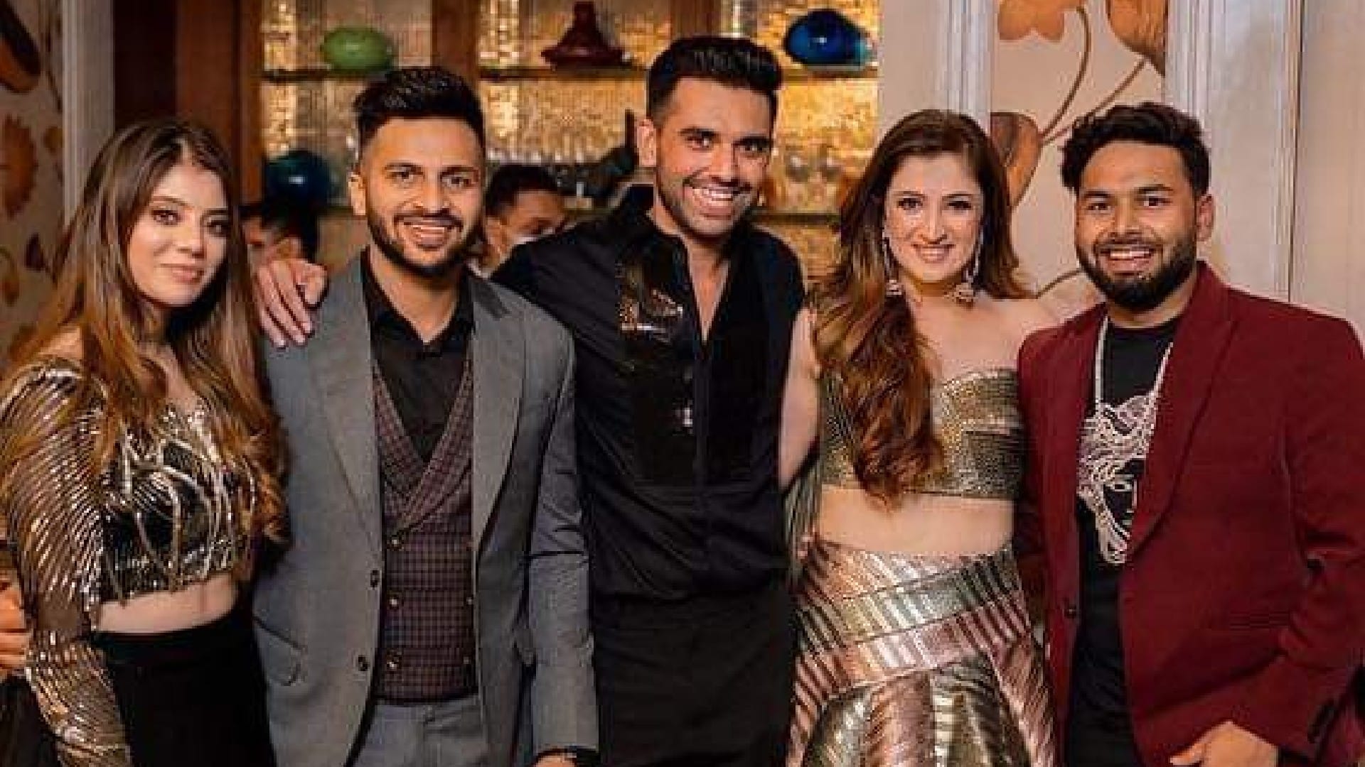 Deepak Chahar Wedding photos Suresh raina and Anurag Thakur joins Reception