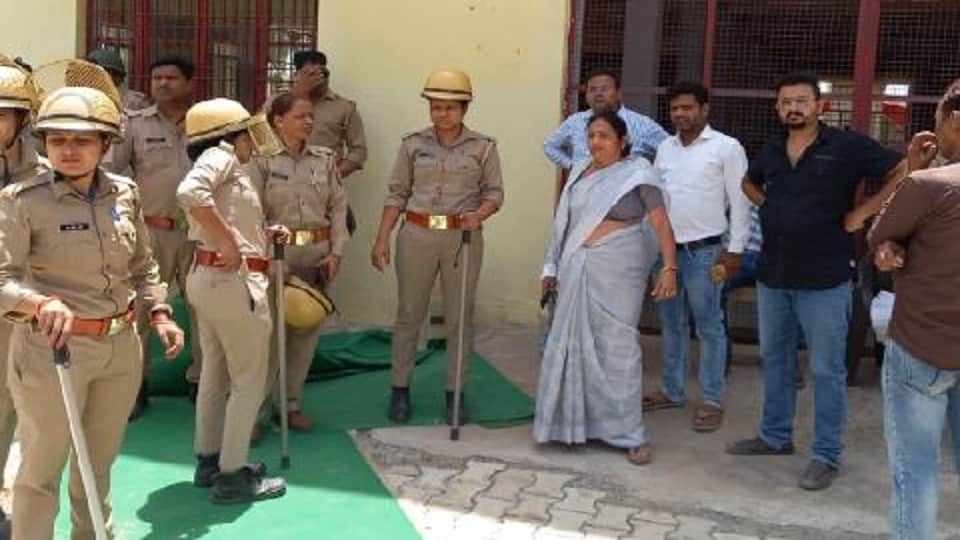 Bulldozer ran on school of former  Municipal President in etah