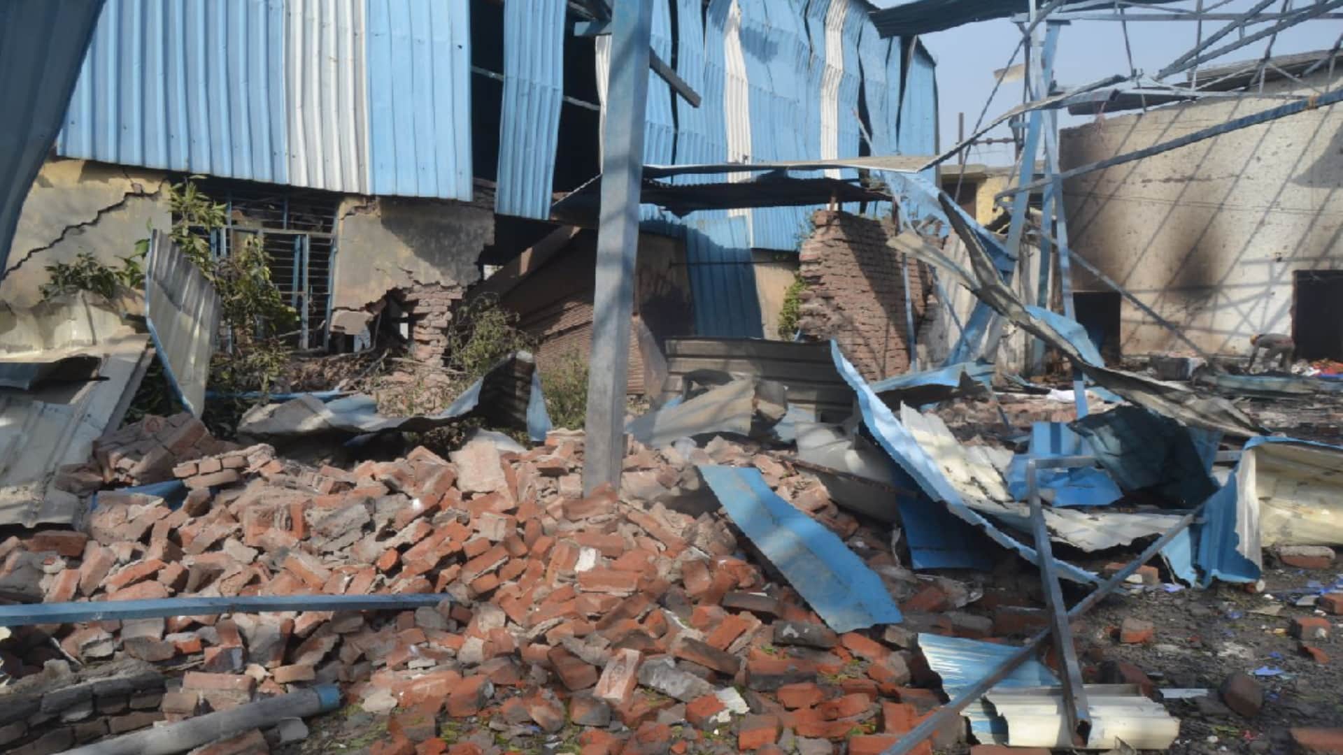 Hapur Explosion in Factory Dead bodies fell outside the firecracker factory by flying in the air see photos