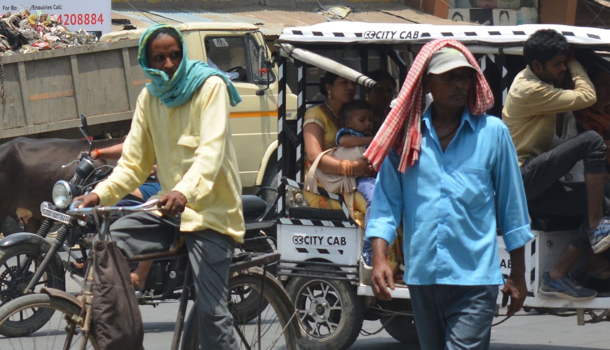 hardoi news,temperature rises again after pre monsoon rain