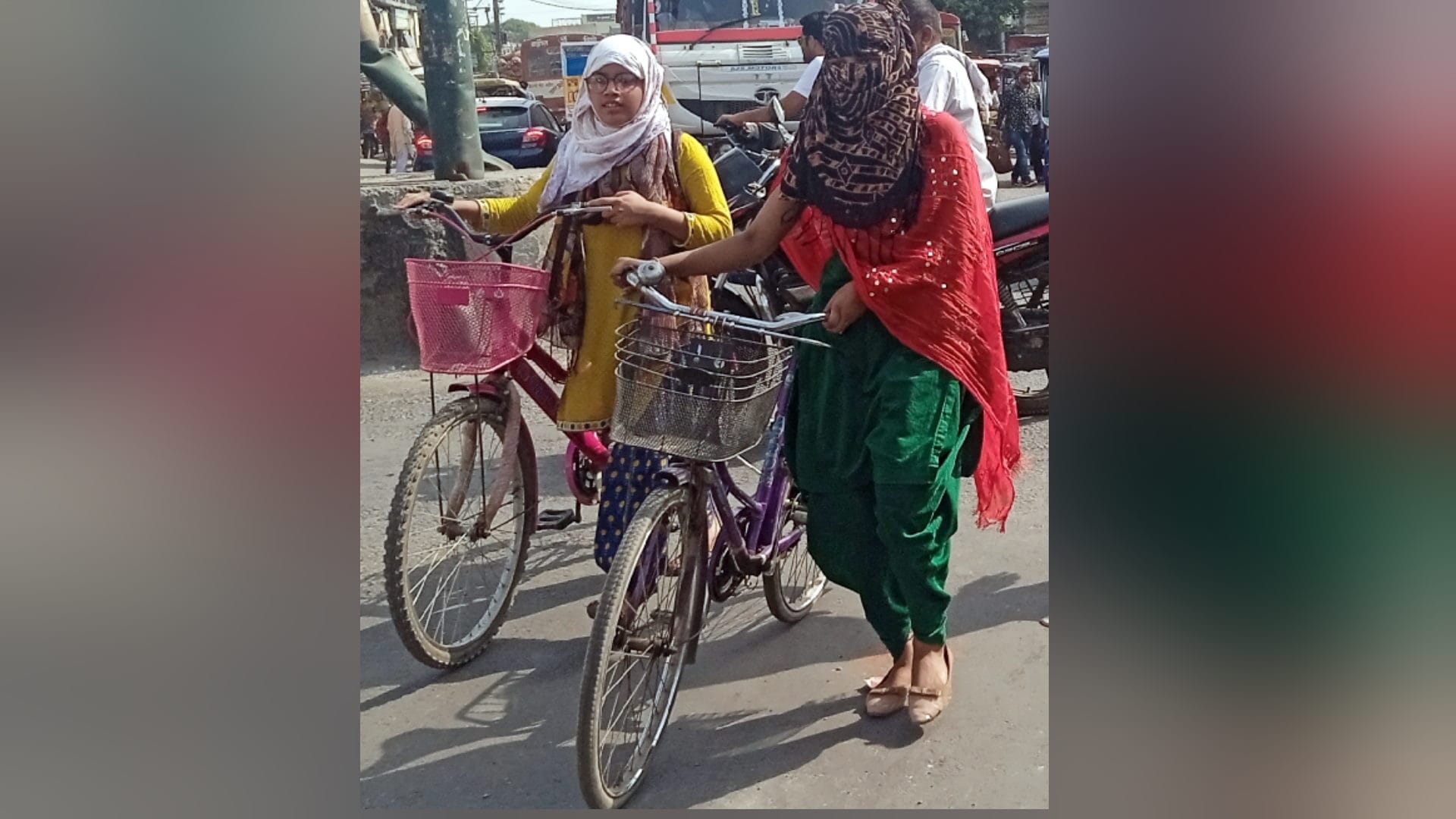 Weather News UP: temperature crosses 42 degrees, people sweat, there is silence on the streets, deserted markets