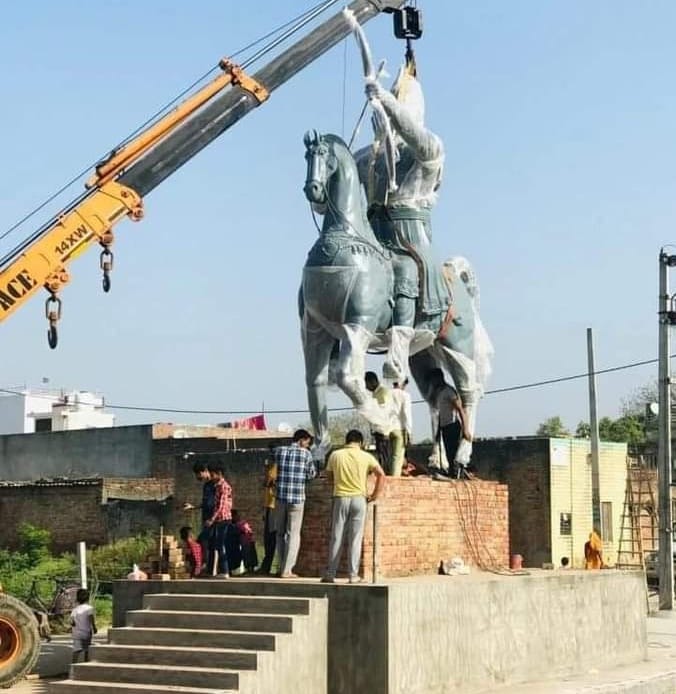 Controversy over the unveiling of the statue of Prithviraj Chauhan