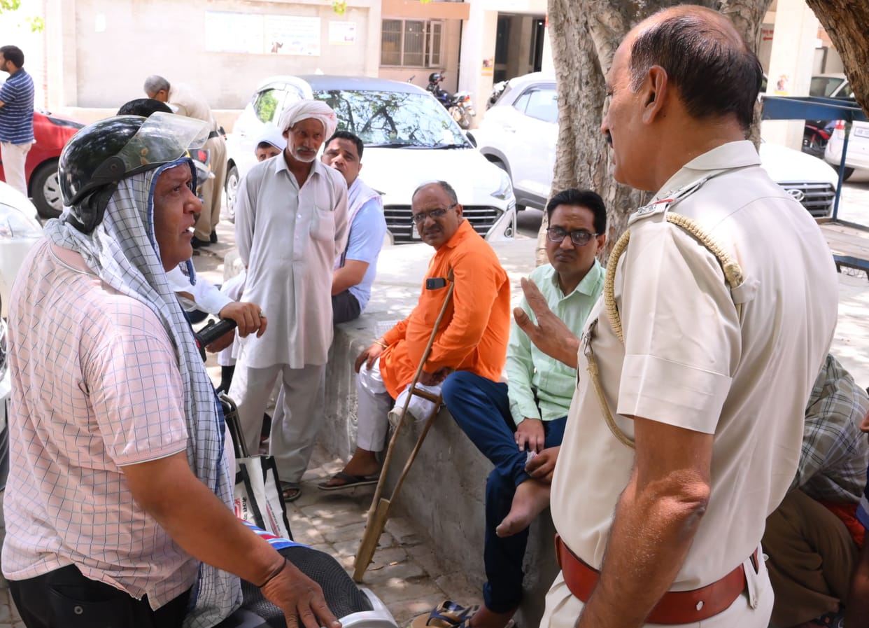 Scooty rider dies due to car collision