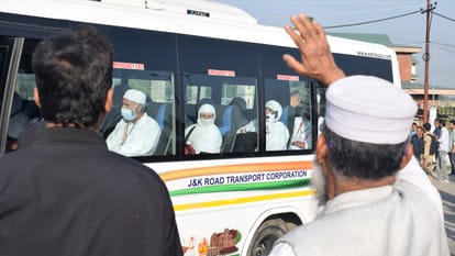jammu kashmir Hajj yatra 2022 after two years First batch of 145 pilgrims from JK leaves for Saudi Arabia