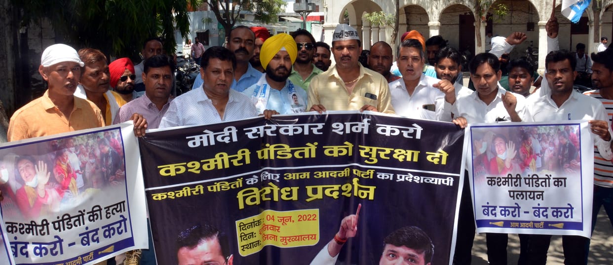 AAP protests against the killing of Kashmiri Pandits